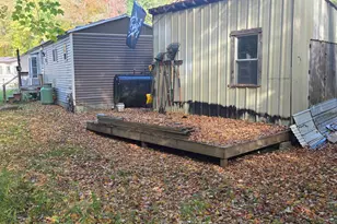 862 Mayhew Turnpike, Bridgewater, NH 03222 - Photo 8