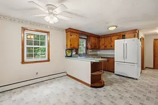 69 College Rd, Goffstown, NH 03045 - Photo 10