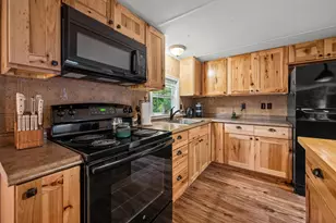 27 2nd St, Gorham, NH 03581 - Photo 4