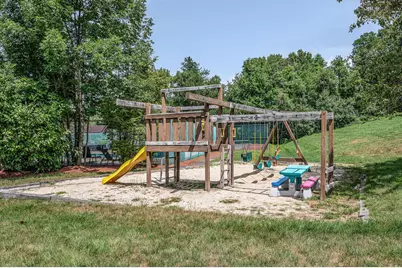 28 Meadowview Circle, Nashua, NH 03062 - Photo 46