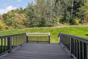 28 Meadowview Cir, Nashua, NH 03062 - Photo 38