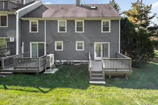 28 Meadowview Cir, Nashua, NH 03062 - Photo 40