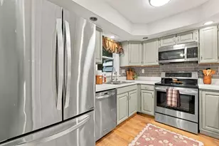 38 Walnut Cir, Merrimack, NH 03054 - Photo 10