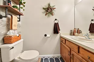 38 Walnut Cir, Merrimack, NH 03054 - Photo 14
