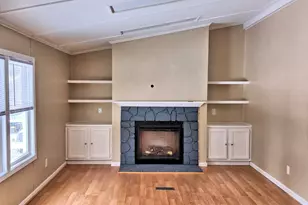 131 Epping Rd, Exeter, NH 03833 - Photo 6