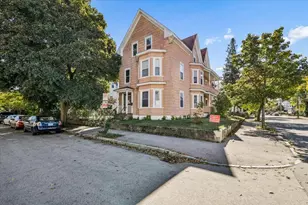 223 Green St, Manchester, NH 03103 - Photo 40