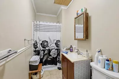 223 Green Street, Manchester, NH 03103 - Photo 24