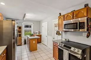 88 Broadway St, Pembroke, NH 03275 - Photo 10