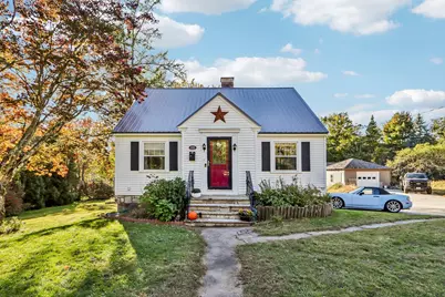 88 Broadway Street, Pembroke, NH 03275 - Photo 2