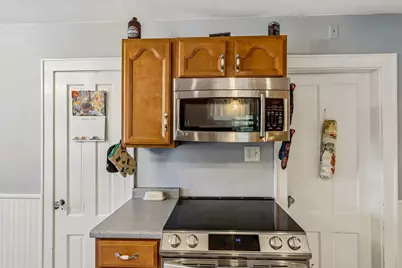 88 Broadway Street, Pembroke, NH 03275 - Photo 12