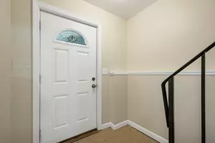 18 Juniper Rd, Derry, NH 03038 - Photo 12