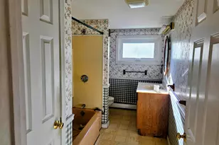 31 Pierce Rd, Hinsdale, NH 03451 - Photo 6