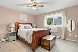 1324 Goffstown Rd, Manchester, NH 03102 - Photo 18