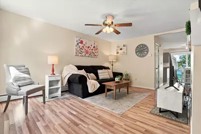 1324 Goffstown Road #18, Manchester, NH 03102 - Photo 4