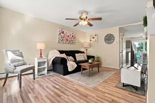 1324 Goffstown Rd, Manchester, NH 03102 - Photo 4