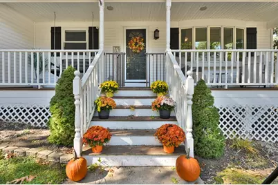 9 Brady Avenue, Derry, NH 03038 - Photo 2
