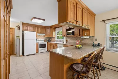 896 Bodwell Road, Manchester, NH 03109 - Photo 4
