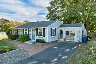 13 Morningside Dr, Hampton, NH 03842 - Photo 1