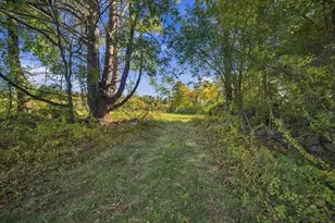 175 Warner Hill Rd, Derry, NH 03038 - Photo 2