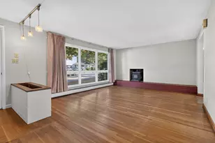 73 Constant St, Manchester, NH 03103 - Photo 4