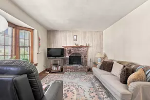 44 Atherton Ave, Nashua, NH 03064 - Photo 12