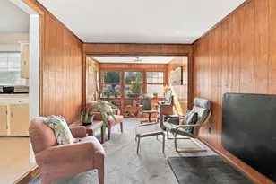 44 Atherton Ave, Nashua, NH 03064 - Photo 4