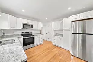 23 Bradford St, North Andover, MA 01835 - Photo 10