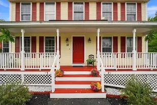 17 Willow St, Derry, NH 03038 - Photo 8