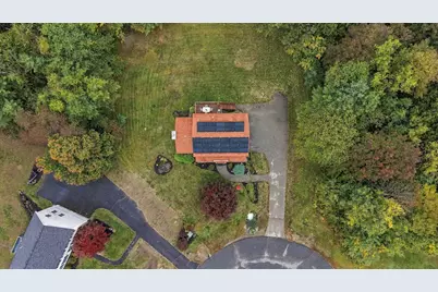 17 Willow Street, Derry, NH 03038 - Photo 6