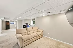 20 Newburgh Rd, Nashua, NH 03062 - Photo 22