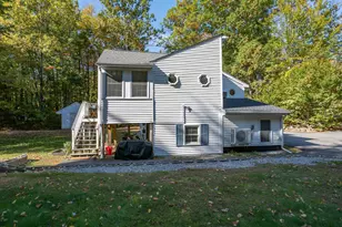 17 Woodland Dr, Weare, NH 03281 - Photo 2