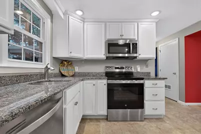 11 Chestnut Hill Road, Londonderry, NH 03053 - Photo 6