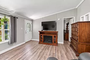 16 Lilac Ln, Belmont, NH 03220 - Photo 6
