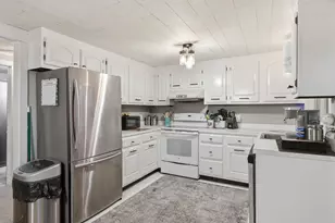 3 Spruce Cove Rd, Northwood, NH 03261 - Photo 2