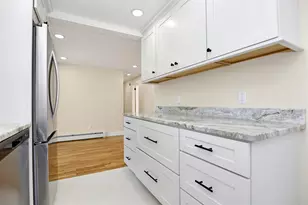 16 Taylor St, Salem, NH 03079 - Photo 6
