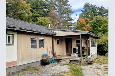 8 Darren Drive, Raymond, NH 03077 - Photo 2