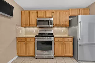 8 Glasgow Cir, Hudson, NH 03051 - Photo 20