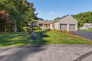 8 Glasgow Cir, Hudson, NH 03051 - Photo 44