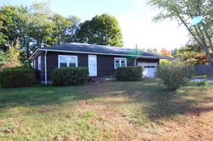 4 Travers St, Hudson, NH 03051 - Photo 14