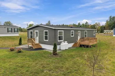 12 Willow Street, Tilton, NH 03276 - Photo 2
