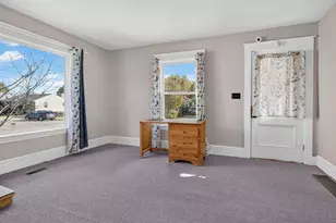 663 Amory St, Manchester, NH 03102 - Photo 24