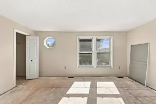66 Preston St, Hillsboro, NH 03244 - Photo 26