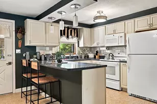 29 Juniper St, Rochester, NH 03867 - Photo 8