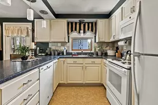29 Juniper St, Rochester, NH 03867 - Photo 10