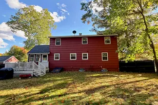10 Newman Dr, Nashua, NH 03062 - Photo 4