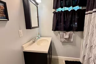 10 Newman Dr, Nashua, NH 03062 - Photo 26