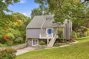 6 Jewell Ln, Derry, NH 03038 - Photo 1