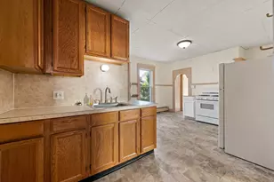 267 Cartier St, Manchester, NH 03102 - Photo 8
