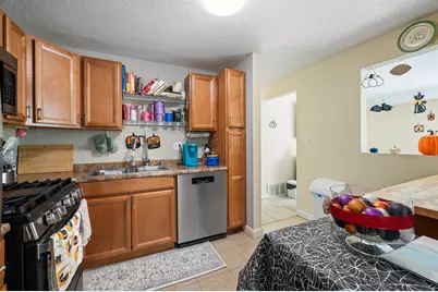 3 Brookside Drive #6, Exeter, NH 03833 - Photo 8