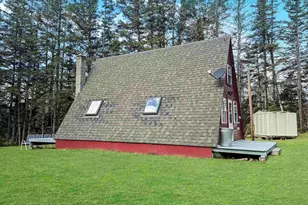 27 Bascom Hill Rd, Colebrook, NH 03576 - Photo 2